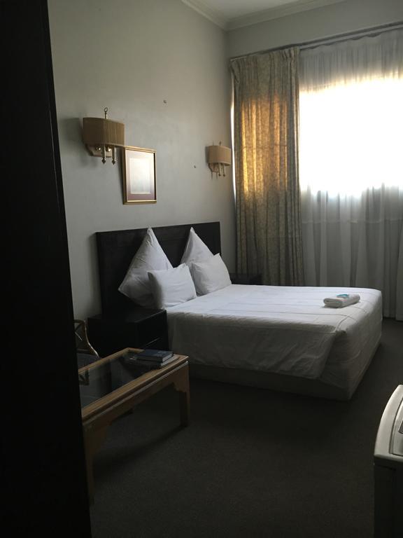 Tassili Lodge Kempton Park Exteriér fotografie